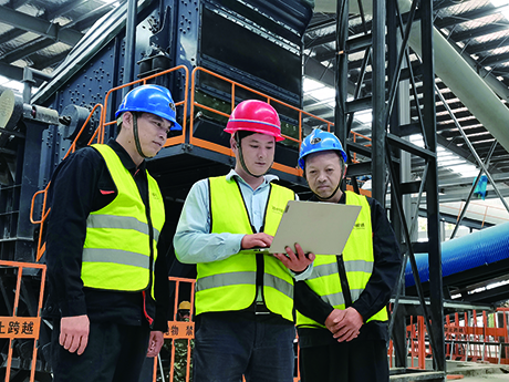 廠（chǎng）家直銷-陳腐垃圾處理全（quán）套設備